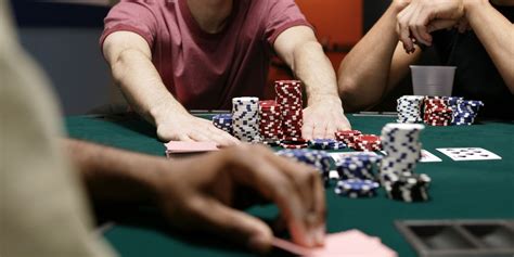 continuation bet poker.